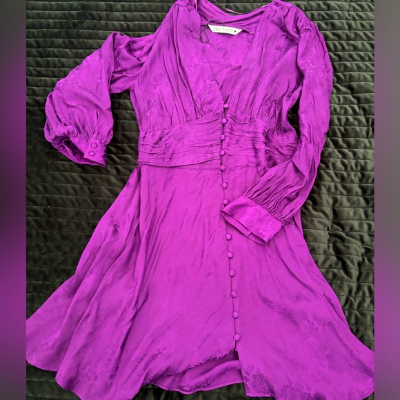 Satin button up purple dress - Picture 1 of 5